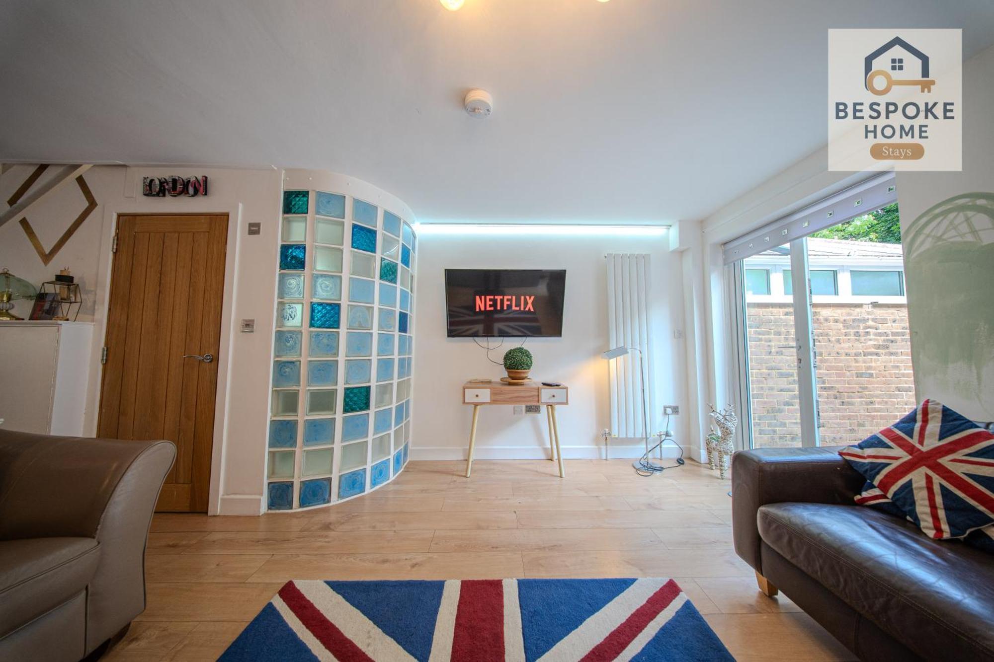 Modern 4 Bed 3 Bath House - 4 Groups With Free Parking - Central London Ferienhaus London